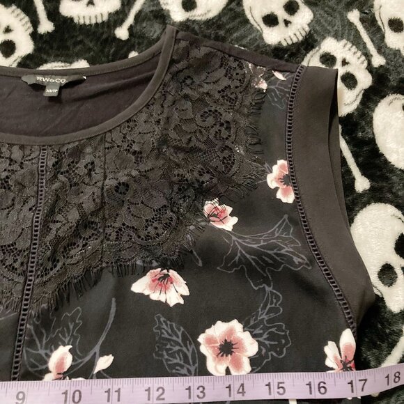 RW&CO Black cherry blossom print top w/ floral lace neckline ~ XS SMALL shirt - Picture 8 of 16